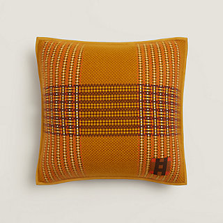 クッション 《ボルダージュ》 | Hermès - エルメス-公式サイト